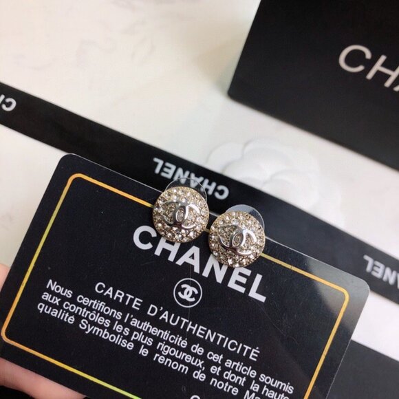Authentic Chanel earrings - Picture 2 of 8